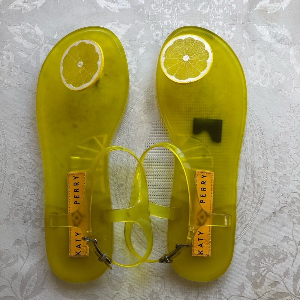 Katy Perry Collection The Geli Rubber Jelly Yellow Sandals Women’s Size 10